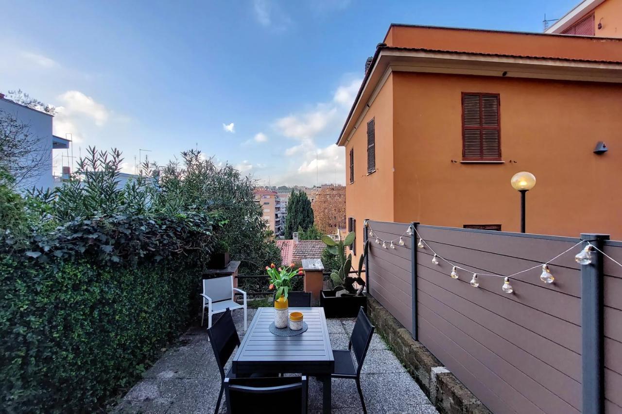 4Bnb - Cozy Vatican Loft With Terrace Rome Bagian luar foto